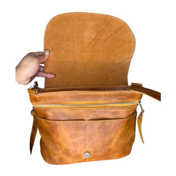 Epiphanie Camera Bag Sophia Leather Satchel Crossbody Camel Leather Studded - Picture 4 of 12